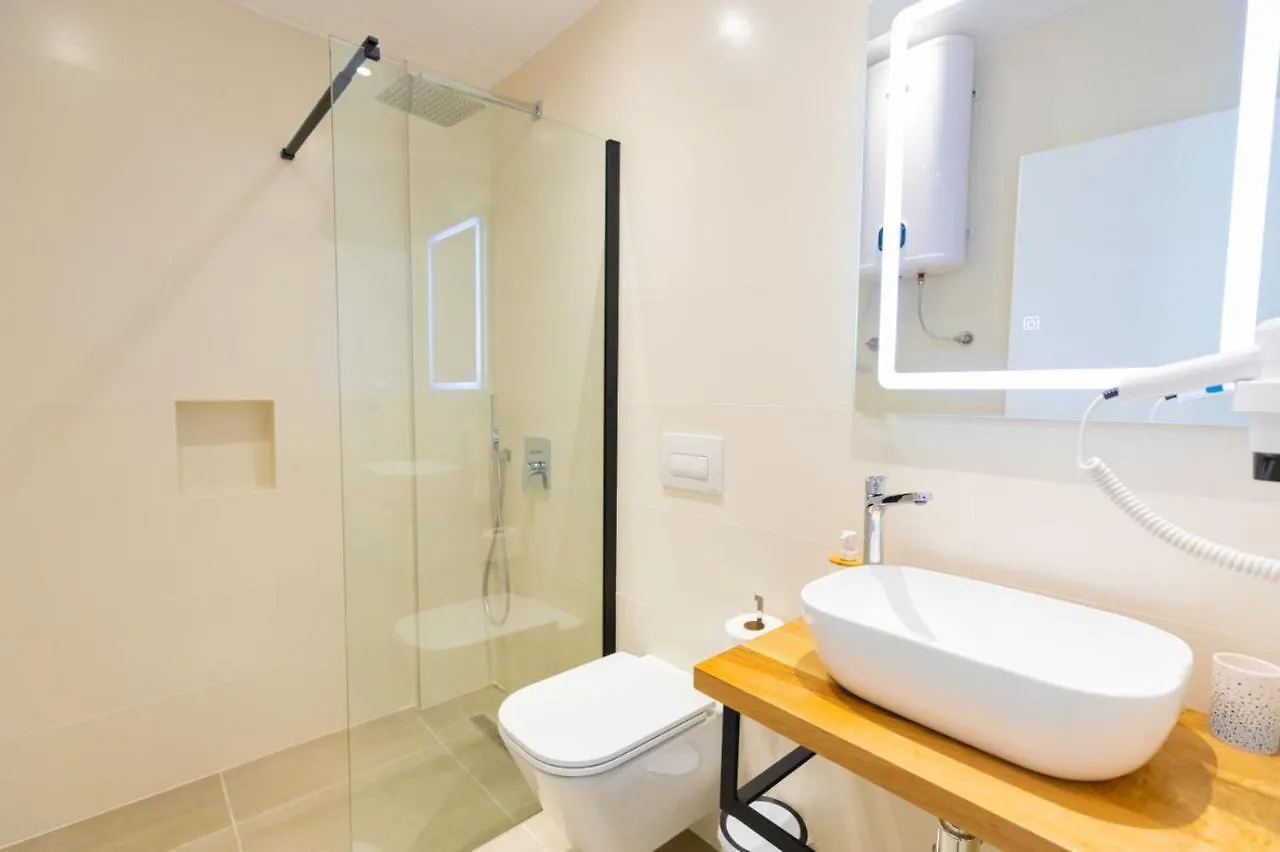 Hotel Corallo Rooms Himara